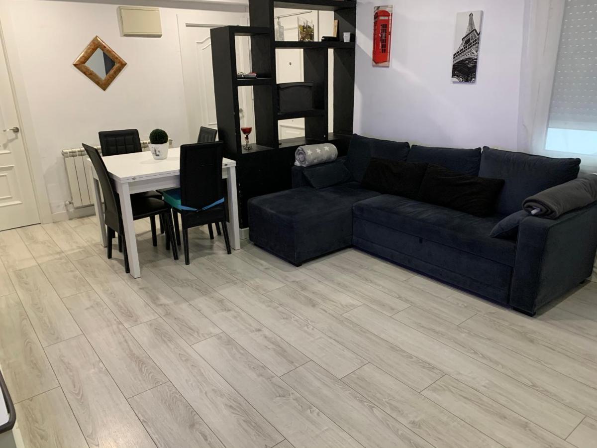 Alojamiento LOS GUAJES Gijón Exterior foto
